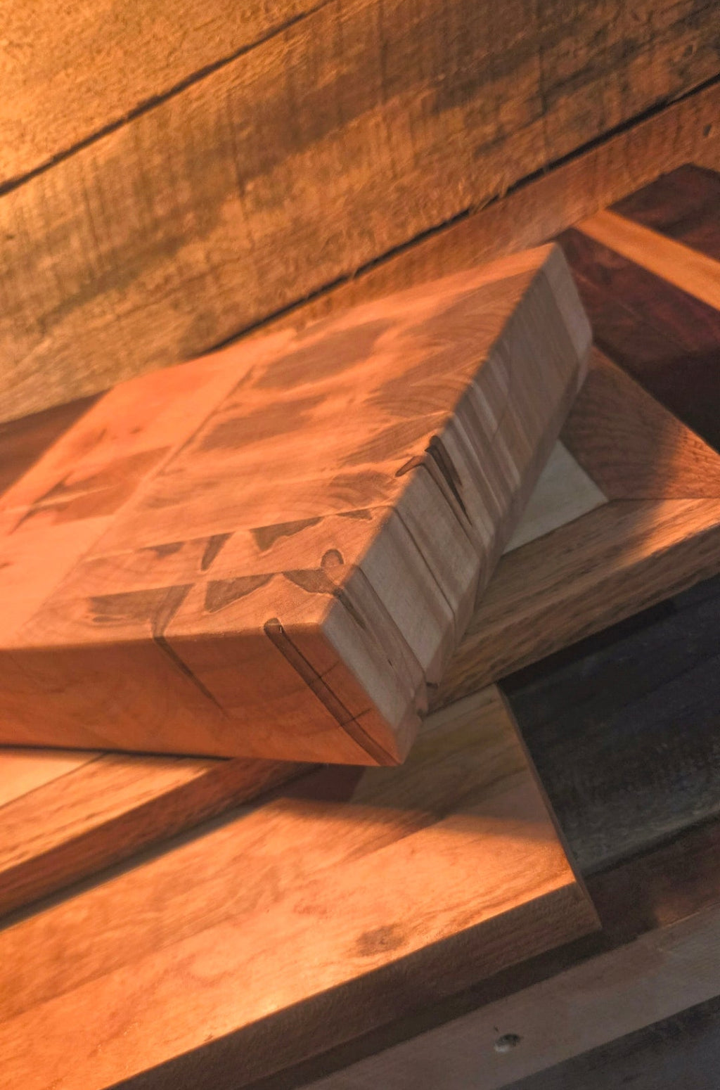Mo Builds — The Workhorse | Dual Maple & Walnut End Grain Butcher Block