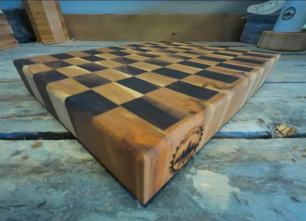 The Ripple — Handmade Walnut, Hickory & Cherry End Grain Checkerboard